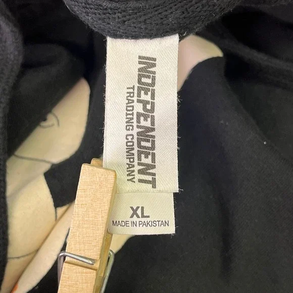 Harry Styles Love On Tour Bunny Graphic Hoodie Black Concert Merch Pullover - Picture 9 of 13